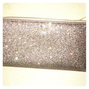 Brand New Kate Spade zip wallet